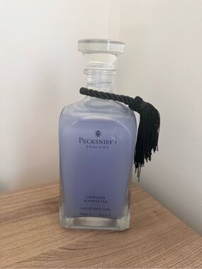 PECKSNIFF’S Luxury Bath Soak - Lavender & White Tea